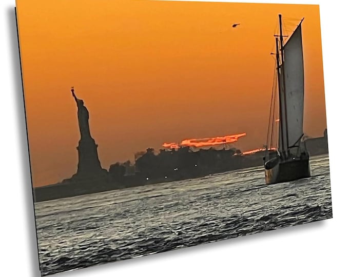 Coming to America Canvas Wall Art, Statue Of Liberty Manhattan Sunset, USA Travel Canvas Print Wall Art For Home Office Room Decorations