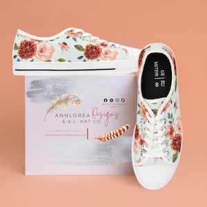 Floral Vintage Garden all over print w/ Super Cute and Cozy Casual Floral Women&#39;s Low Top Sneakers/Shoes