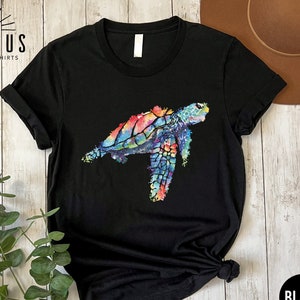 Watercolor Sea Turtle Shirt, Ocean Animals Shirt, Sea Turtle Summer Beach T-shirt, Cute Turtle Lover Women Gift, Save the Turtles Tee, N102