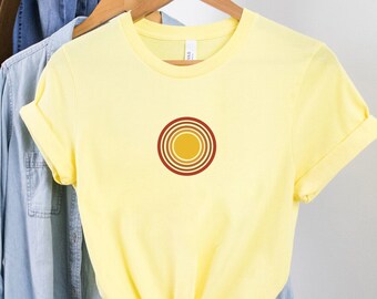 Abstract Sun Graphic Tee, Minimalist Modern T-shirt, Aesthetic Sunshine Shirt, Gift for Her, Boho Summer Women Tee, Best Friend Sister Gift