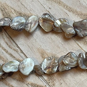 Natural Shell Freeform Beads, Pearl Like Beads, Approx 15mm