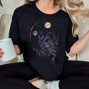 Owl Art T-Shirt with Indigenous Patterns & Feathers - Barn Owl Bird Shirt, Perfect Bird Lover Gift