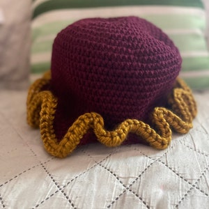 Adult Wavy bucket crown