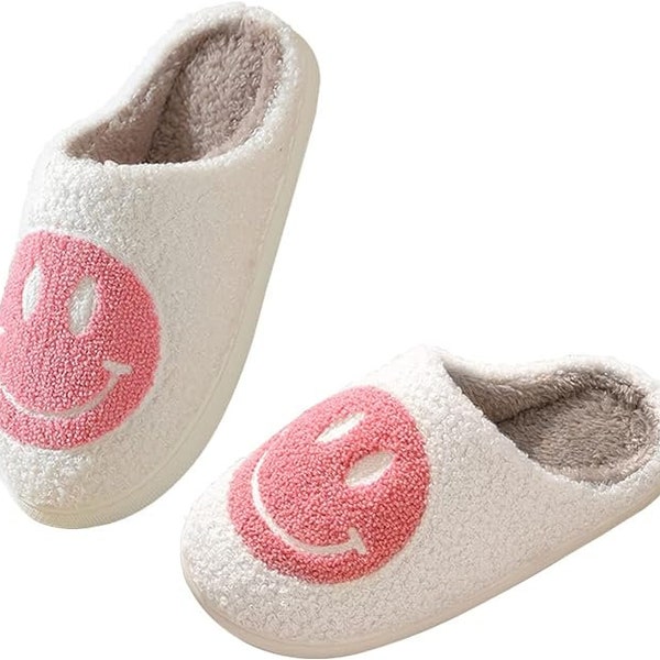 Pink Smile Face Slippers for Women, Happy face slippers Retro Soft Plush Warm Slip-on Slippers, Cozy Indoor Outdoor Slippers