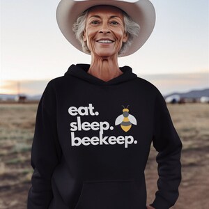 Beekeeper Hoodie, Beekeeper's Gift Ideas, Honey Bee gift, Bee Kind Gift, Bee Gift Idea, Bee Lover Gift Ideas, Beekeeper shirt