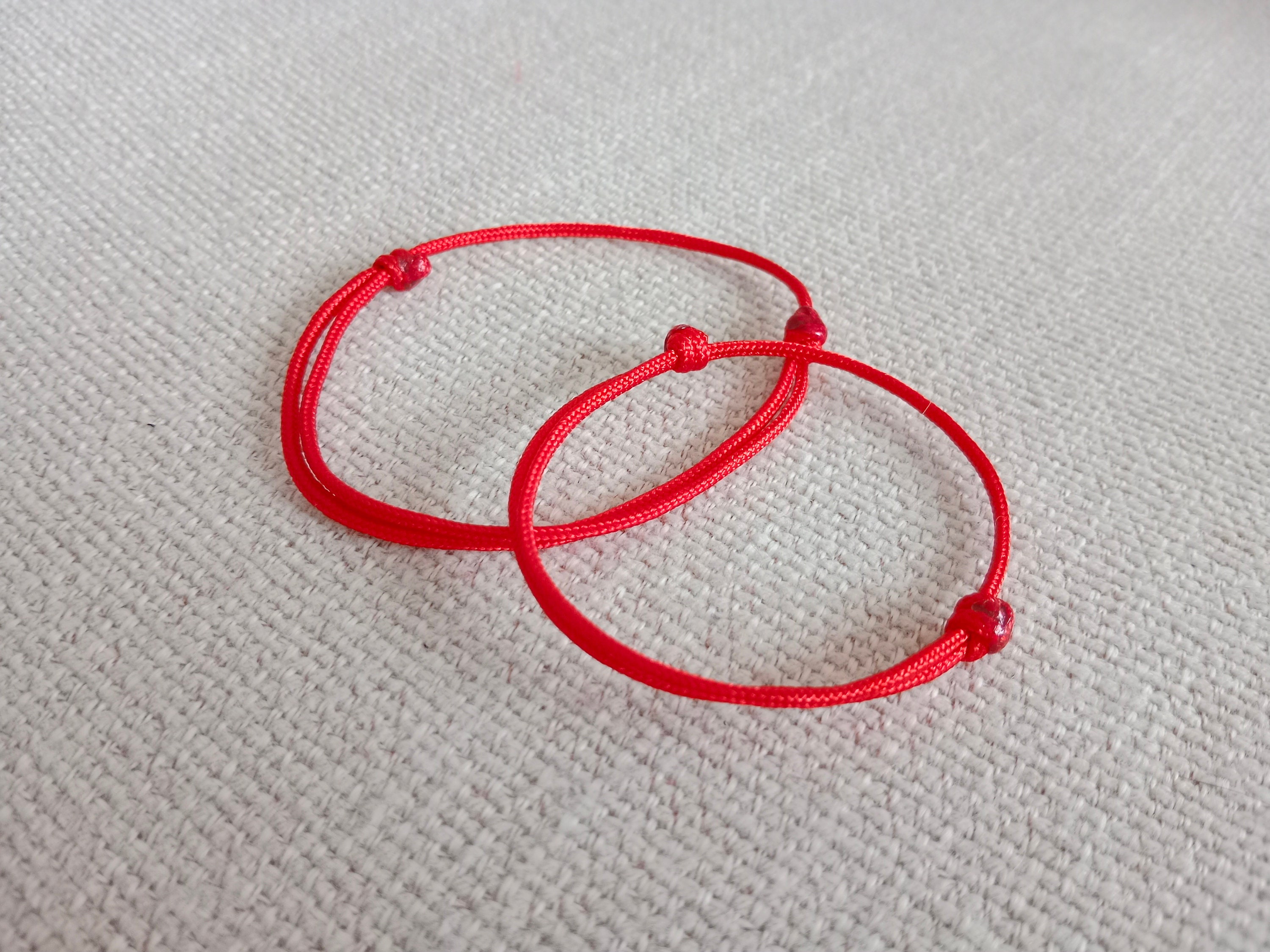 Braccialetto con filo rosso della Kabbalah, buona fortuna e protezione, braccialetto con filo rosso - Italia