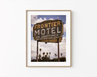 Arte de parede vintage para motel: Fotografia em neon do Frontier Motel em Tucson, Arizona, decoração retrô americana à beira da estrada (download digital)