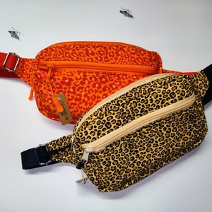 Cheetah Print Fanny packs, brown cheetah Fanny packs, cheetah crossbody bags, cheetah waist pouch, cheetah belt bags