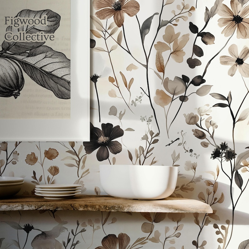 Papel pintado de flores silvestres neutras - Mural botánico minimalista beige y marrón: opciones tradicionales y extraíbles imagen 2