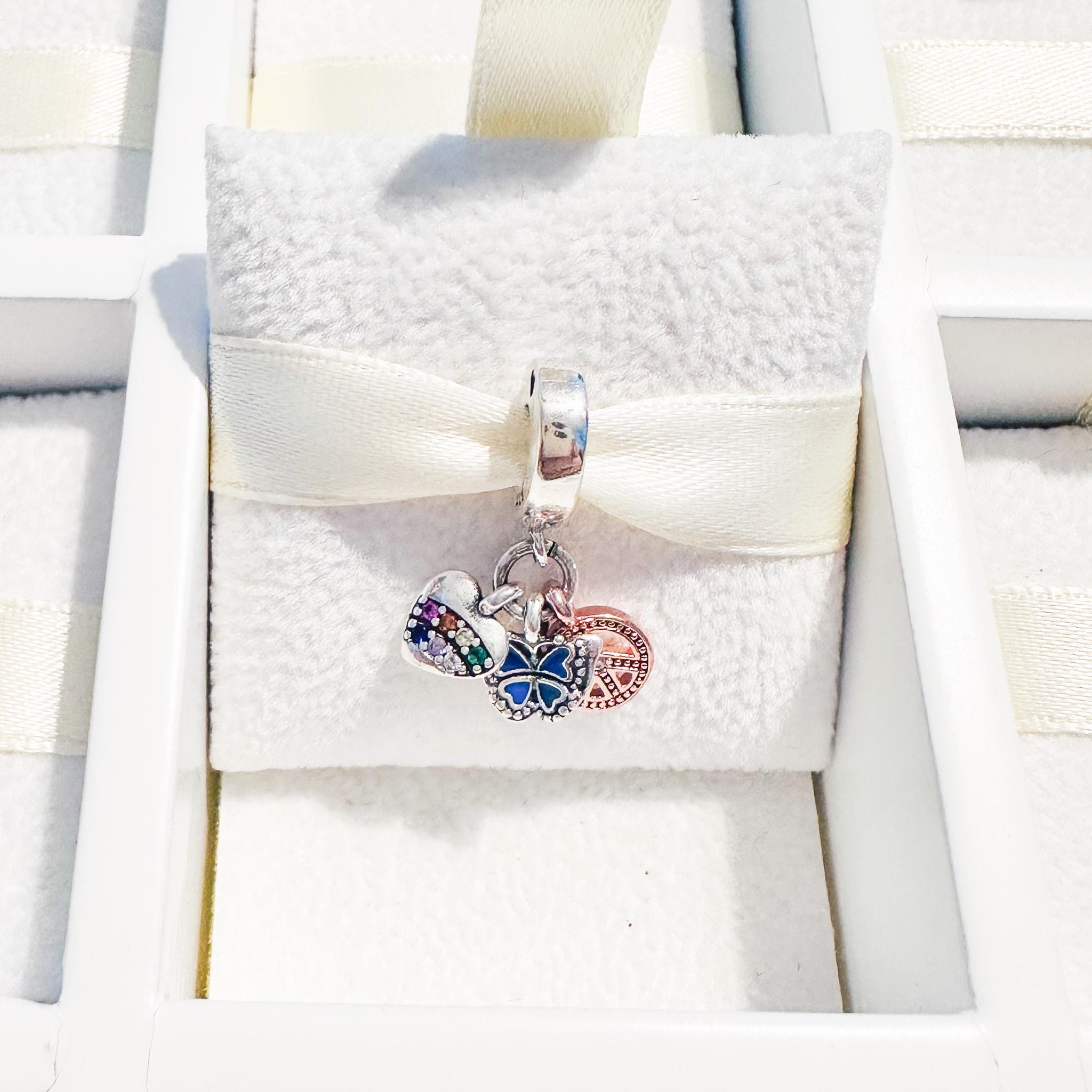 Pandora Charm A Forma Di Farfalla Scintillante Con Zirconi Viola