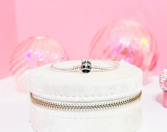 925 Sterling Silver Daisy Duck Bracelet 7.1 Inches 18 cm Snake Chain Cute Cartoon Jewelry Gift for Women Disney Inspired Bracelet