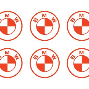 Puede incluir: Seis logotipos de BMW rojos y blancos sobre un fondo blanco. Cada logotipo es un c&iacute;rculo con las letras "BMW" alrededor del exterior y un dise&ntilde;o en forma de h&eacute;lice en el interior.