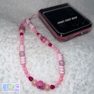 Pink Skull Handy Charm Strap, Universal Fit, Handy Armband, Hands-Free Hands-Free Handschlaufe, süsses Girly Schädel Gothic Vibes Straps Geschenk