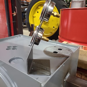 Hydraulic gauge mount zdjęcie 2