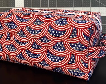 Patriotic American Flag Bunting Travel Pouch | Large 9" Americana Toiletry Bag | Duck Fabric Canvas Interior