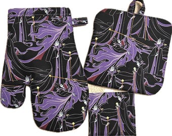 Maleficent  Oven Mitt and Pot Holder Potholder set with coaster.  Sleeping beauty villain