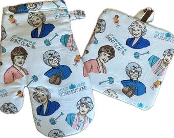 Golden Girls oven mitt and potholder set. Trivet - Pot Holder!