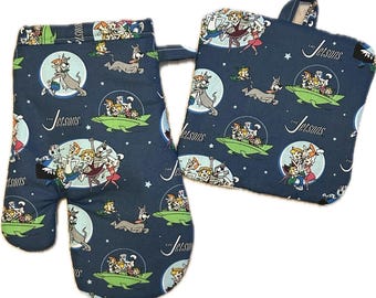 The Jetsons  potholder and oven mitt set. Trivet - Pot Holder!  George Jetson, Astro