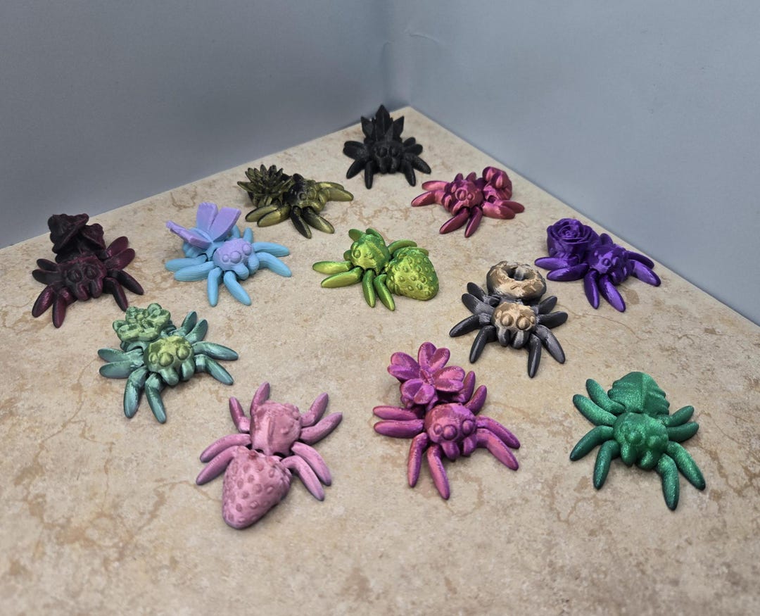 3D Printed Articulated Random Tiny Baby Spider Halloween
