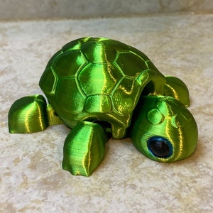 3D Printed Articulated Cute Baby Turtle Fidget Toy Rainbow