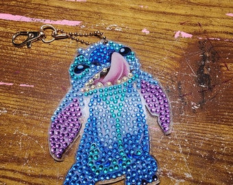 Stitch diamond art keychain