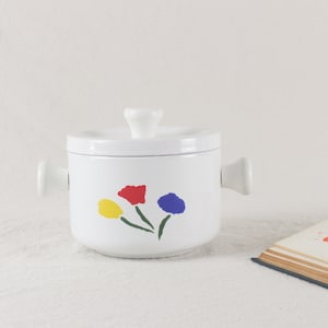 Vintage White Enamel Pot with Colorful Tulip Design | Mid Century Kitchen Cookware | Retro Floral Enamelware | 1960s Kitchen Decor