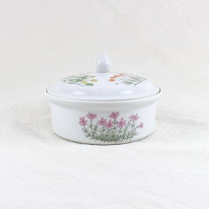Vintage bloemen braadpan met deksel - charmant porseleinen ovengerei - bloemenpatroon landelijke keuken - serviesgoed voor verzamelaars