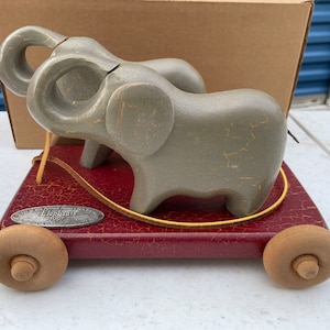 Elephants               RARE Henn Workshops Noahs Ark Wooden Pull Toy Signed