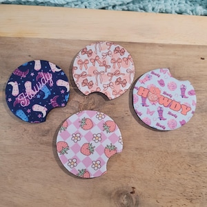 Sottobicchieri retrò con fiocchi e motivo disco: set portabicchieri in neoprene