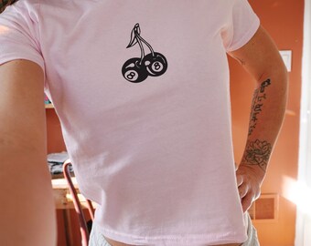 【大流行】海外ガール　ピチt 8ボールtシャツ　y2k ベビーtシャツ Y2K Baby Tee Y2k Downtown Girl Gen Z Shirt 8 Ball Shirt 8
