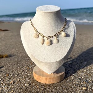 Seashell Chunky Charm Necklace, Gold Necklace, Gold Beachy Jewelry, Waterproof Necklace, Charm Jewelry, Paperclip Chain Necklace