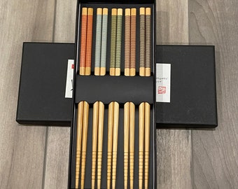 Japanese Wooden Chopsticks, Set of 5 pairs with black gift box, Kitchen Utensils, Gift Set