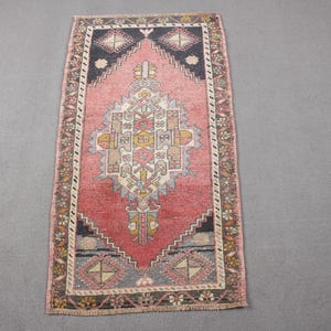 Turkish Rug Vintage Small Rugs Anatolian For Bathroom 1.9x3.4 ft Red Oushak Door Mat Cute Abstract Vintage Home Decor Turkish Rug for Wall