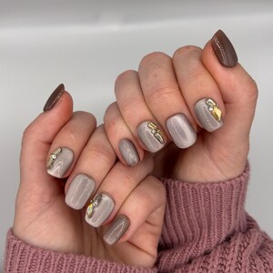 Presse faite main sur les ongles | 10 PCS RÉUTILISABLES | Gel / Acrylique | Lustre céleste | Ongles yeux de chat