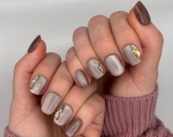 Handmade Press On Nails | 10 PCS REUSABLE | Gel / Acrylic | Heavenly Luster  | Cat Eyes Nails