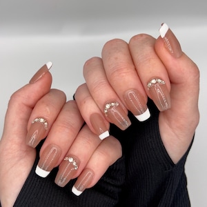 Handgefertigte Presse auf den Nägeln | 10 STÜCK WIEDERVERWENDBAR | Gel/Acryl | Schickes Französisch | Französische Tip Nails