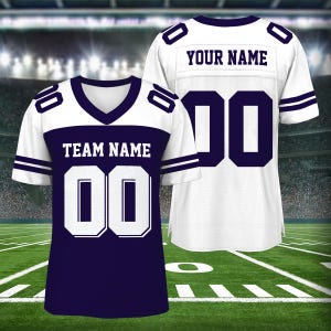 Puede incluir: Camiseta de f&uacute;tbol blanca y morada con el texto "YOUR NAME" y "00" en la espalda y "TEAM NAME" y "00" en el frente.
