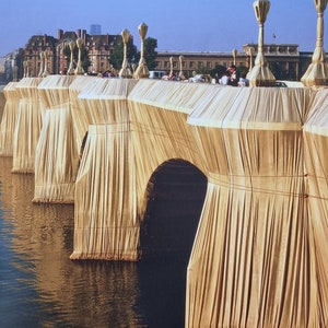 Christo and Jeanne Claude The New Wrapped Bridge 1975 On the back copyright, title and description of the work, dimensions 33 x 25 cm. image 1