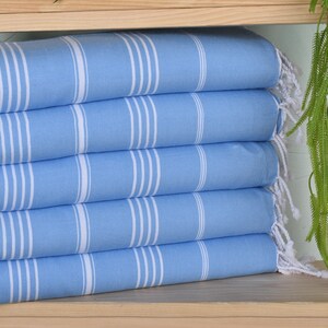 Gestreiftes Handtuch, Bachelorette Geschenke, personalisiertes Geschenk, Home Decor Geschenke, 40 "x 71" Baby Blau Baumwolltuch, Frohe Weihnachtsgeschenke,
