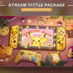 Könnte beinhalten: Eine gelbe Nintendo Switch-Konsole mit einem Pikachu-Charakter auf dem Bildschirm. Der Bildschirm zeigt den Text "Be Right Back..." mit einem Regenbogen und Sternen. Die Konsole ist von anderen Pikachu-Gegenständen umgeben, darunter ein Controller, ein Pokéball und ein Pokédex.