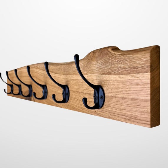 Garderobe mit natürlicher Baumkante | 30 - 120 cm | schwarze Haken | Eiche massiv | Wandgarderobe | Garderobenleiste Holz | Garderobe Eiche
