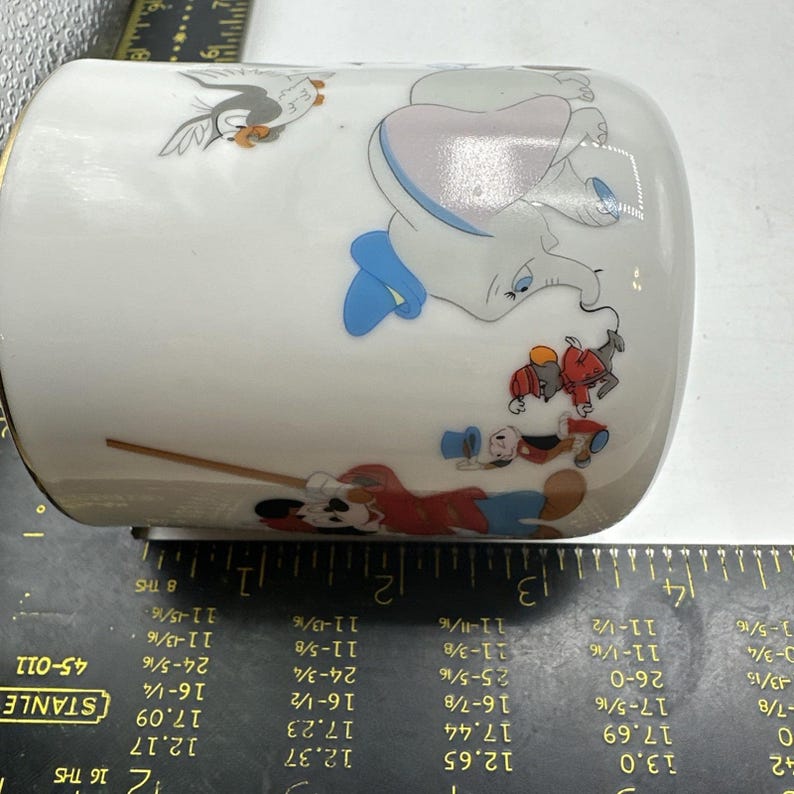 Taza de Disney Mickey Mouse y sus amigos con borde dorado, producto vintage de Disneyland. imagen 10