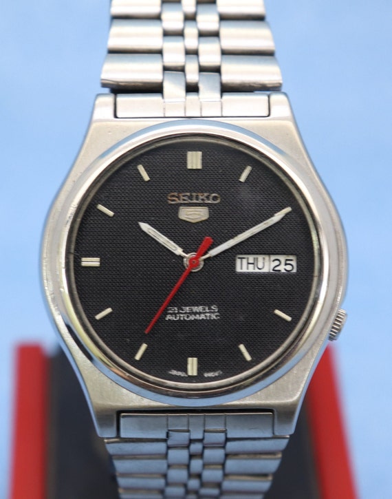 Vintage Seiko 5 Day Date Automatic Movement No. 7s26a Japan Made