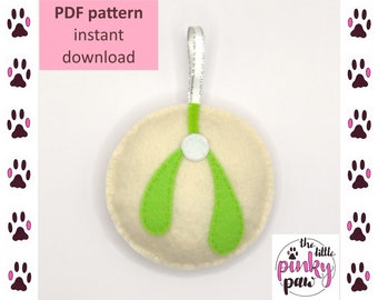 Mistletoe Felt Ornament Sewing Pattern, Christmas Holiday Decoration (PDF Download)