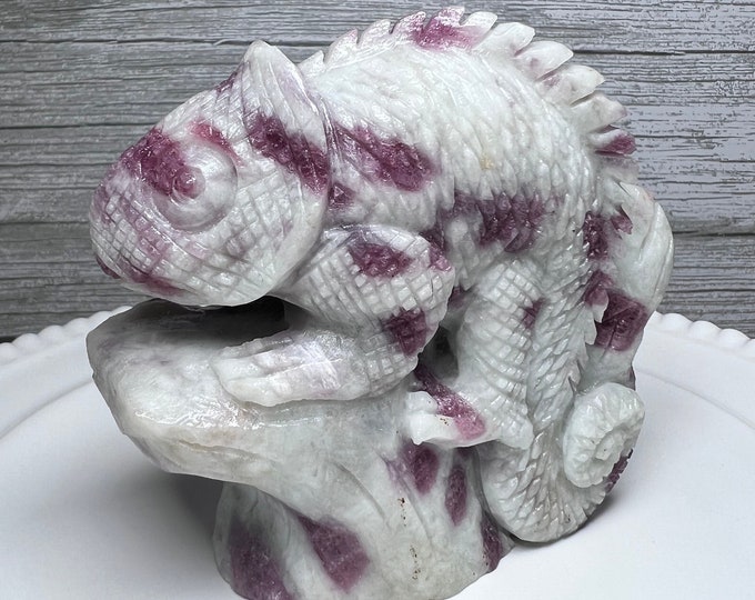 Beautiful Pink Tourmaline Chameleon Carving, Pink Tourmaline Crystal Carving, Pink Tourmaline Crystal Lizard Carving