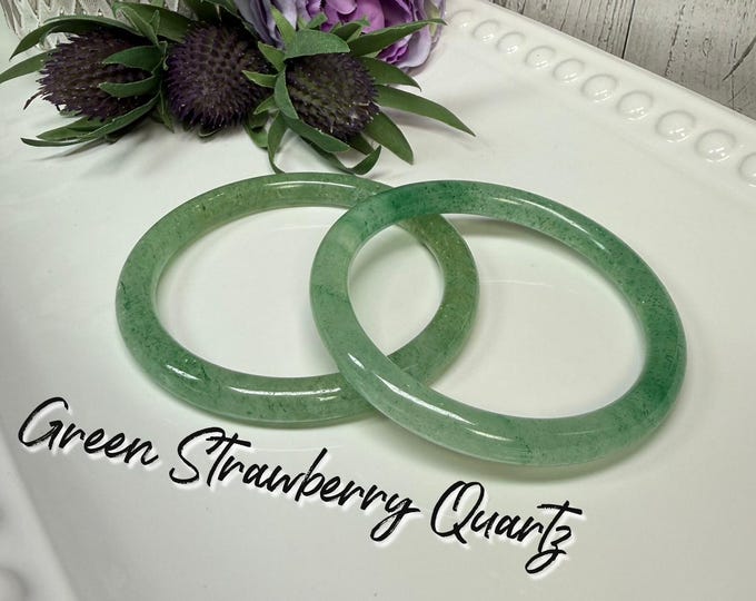 Sparkly Green Strawberry Quartz Bangle, Glittery Green Strawberry Quartz Crystal Bangle Bracelet