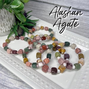 Colorful Alashan Agate Cube Bracelet, Alashan Agate Bracelet, Alxa Agate, Stretchy Bracelet, 8-9mm or 10-11mm or 11-12mm Cube Beads