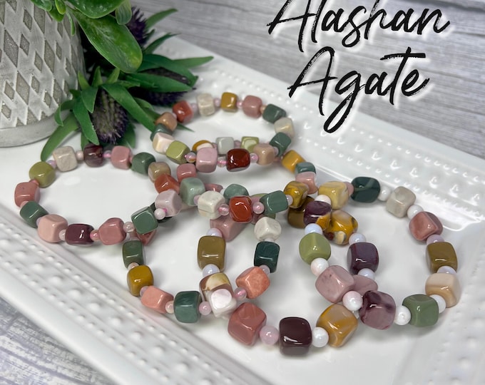 Colorful Alashan Agate Cube Bracelet, Alashan Agate Bracelet, Alxa Agate, Stretchy Bracelet, 8-9mm or 10-11mm or 11-12mm Cube Beads