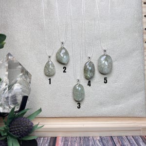 Green Kunzite Pendant, Kunzite Crystal Pendant, Cat Eye Kunzite, 925 Silver Clasp image 2