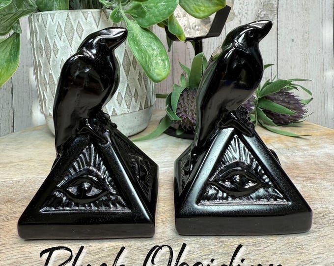Black Obsidian Raven on All Knowing Eye Pyramid, Black Obsidian Raven on All Seeing Eye, Black Crow Carving, Black Raven Carving